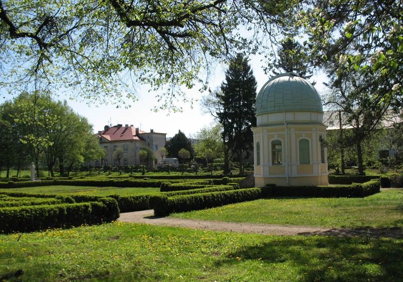 Víkend otevřených zahrad 9. &#8211; 10.6. 2012 - Zámecký park Holešov