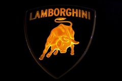 Po Maserati míří do terénu i Lamborghini. Udělá SUV