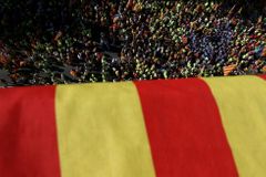 Statisíce lidí v Barceloně slavily Den Katalánska. Nacionalisté burcují před chystaným referendem