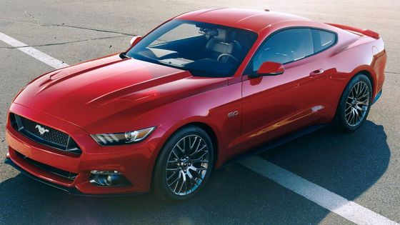 Ford Mustang přijíždí do Česka. Patnáct důvodů, proč zaujme