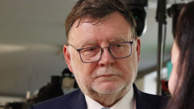 "Poctivě říkám, že v našem kraji nevyhrajeme". Stanjura ale odmítá, že šidí kampaň