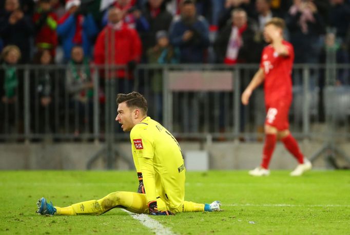 Soccer Football - Bundesliga - Bayern Munich v Werder Bremen - Allianz Arena, Munich, Germany - December 14, 2019  Werder Bremen's Jiri Pavlenka looks dejected after Robe