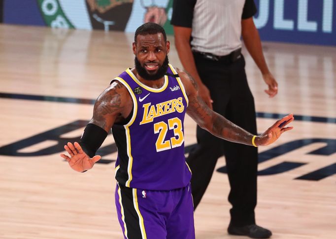 LeBron James v konferenčním finále proti Denver Nuggets.