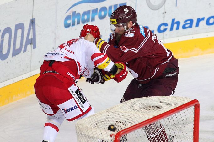 Třetí semifinále hokejové extraligy - Sparta vs. Třinec