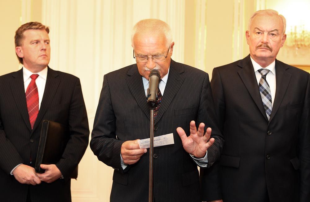 Politici řešili u prezidenta ústavní krizi