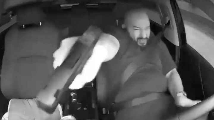 Řidič z Floridy vyděsil Ameriku. Bezhlavě střílel na jiné auto, věřil, že je v právu; Zdroj foto: Twitter/Andy Slater