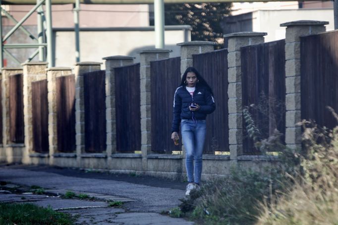 Na nabídky míst prodavaček, pokladních či dělnic se i v Ústí nad Labem, kde nezaměstnanost v září dosáhla šesti procent, narazit dá.