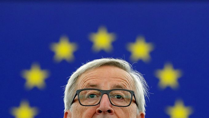 Juncker: Evropa není pevností a nesmí se jí nikdy stát. Evropa je a musí být kontinentem solidarity. Legální migrace je pro Evropu jako stárnoucí kontinent nezbytná.