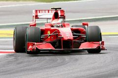 Školácká chyba Ferrari. Räikkönen: Byla to hloupost