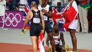 Kanadští sprinteři jsou smutní po diskvalifikaci ve finále štafety 4x100 metrů na OH 2012 v Londýně.