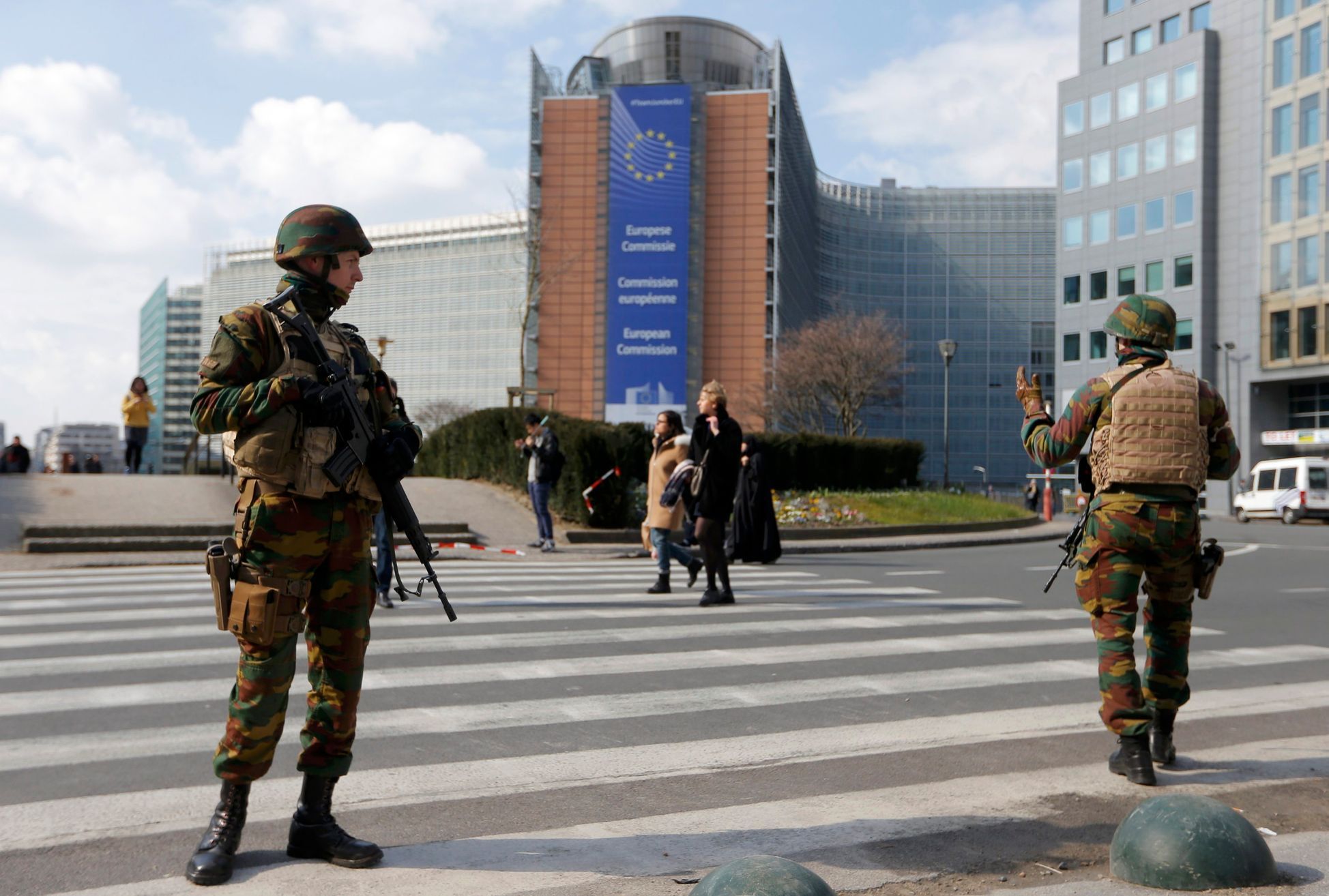 Belgičtí vojáci v Bruselu
