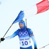 Justine Braisazová -Bouchetová slaví triumf v hromadném závodě na 12,5 km na ZOH 2022 v Pekingu