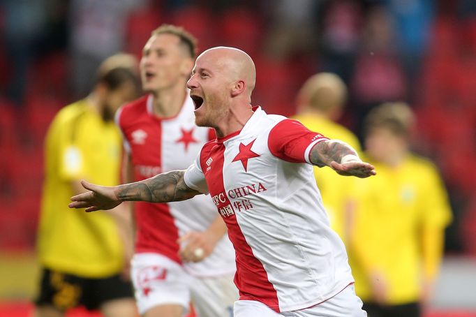 24. kolo HET ligy, Slavia - Karviná: Miroslav Stoch slaví gól na 2:1