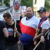 Poloautomatiční střelci protestují před Žofínem