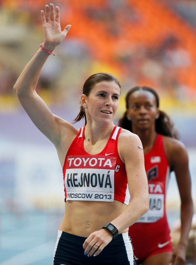 MS v atletice 2013, 400 m př. - semifinále: Zuzana Hejnová a Dalilah Muhammadová