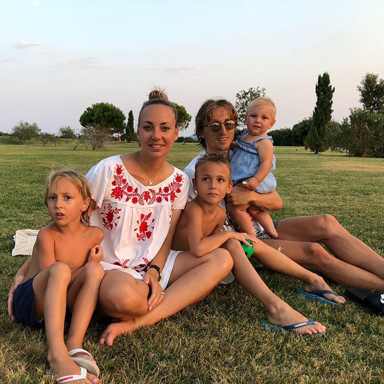 fotbal, Luka Modrič s rodinou