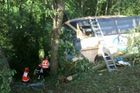 Nehoda českého autobusu: Průvodce podlehl zraněním