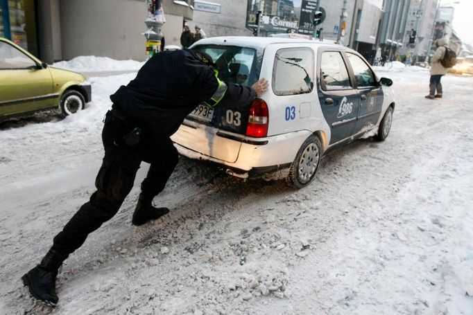 Obrázek, který není v těchto dnech ničím neobvyklým. Taktéž v polské Poznani.