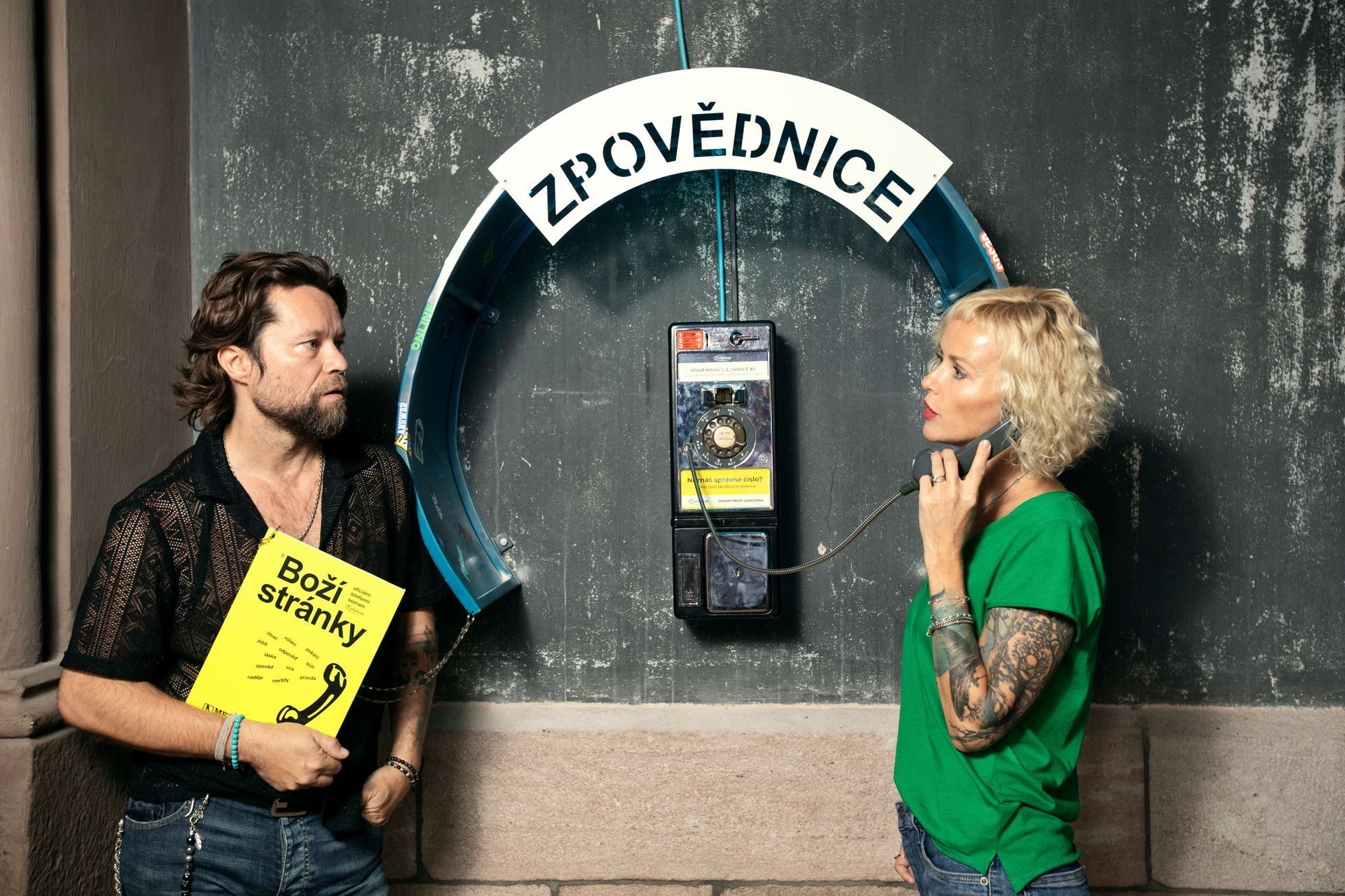 Chotěvice, Karin Babinská,režisérka, herečka, spisovatelka písničkář, herec, Richard Krajčo, frontman kapela Kryštof, Kostel sv. Petra a Pavla, umění,  pop art