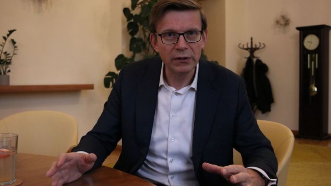 Ministr dopravy Martin Kupka reaguje na dotaz Aktuálně.cz, co říká tvrzení exministra dopravy Karla Havlíčka z ANO, že Kupkovi usnadnil jeho práci.