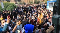 Protestující studenti v Teheránu.