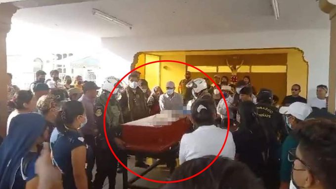 K nečekanému zvratu došlo minulý týden na pohřbu ve městě Ferreñafe na severozápadě Peru.