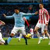 Premier League, Manchester City - Stoke City: Sergio Agüero - Ryan Shawcross a Geoff Cameron