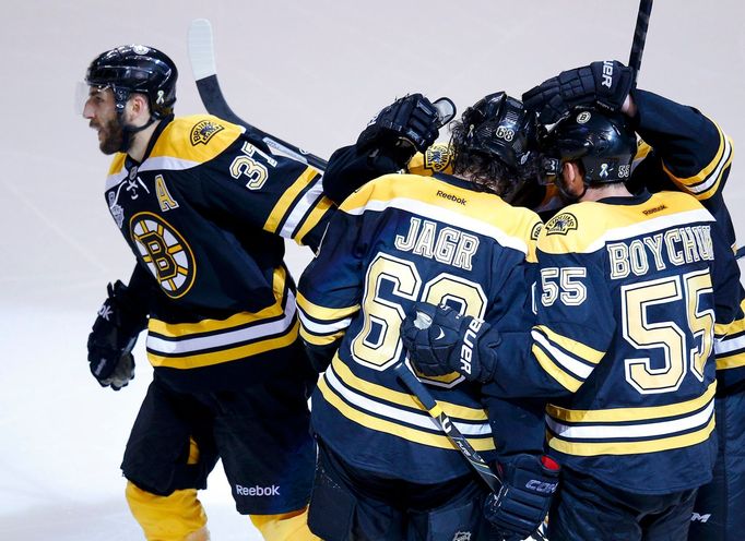 Čtvrtý zápas finále Stanley Cupu: Boston Bruinss - Chicago Blackhawks