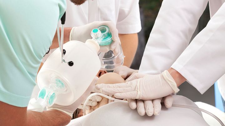 Zachraňujeme i lidi, které bychom před deseti lety nechali zemřít, říká kardiolog