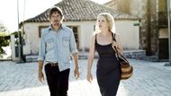 Nezávislé drama Before Midnight (Před půlnocí) je posledním dílem trilogie, kterou tvoří dnes již kultovní filmy režiséra Richarda Linklatera. Po devíti letech se opět setkáváme se Celine (Julie Delphy) a Jessem (Ethan Hawk), a to v Řecku. První díl s názvem Před soumrakem je z roku 1995, pokračování Před soumrakem z roku 2004.