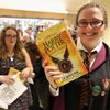 Prodej divadelní hry Harry Potter a prokleté dítě v Londýně.