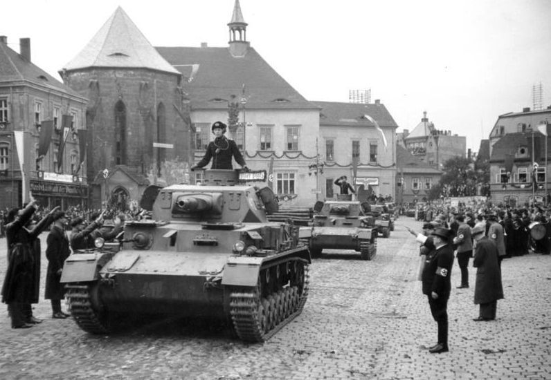 Fotogalerie / Vyhnání Čechů z pohraničí v roce 1938 / Wiki / 47