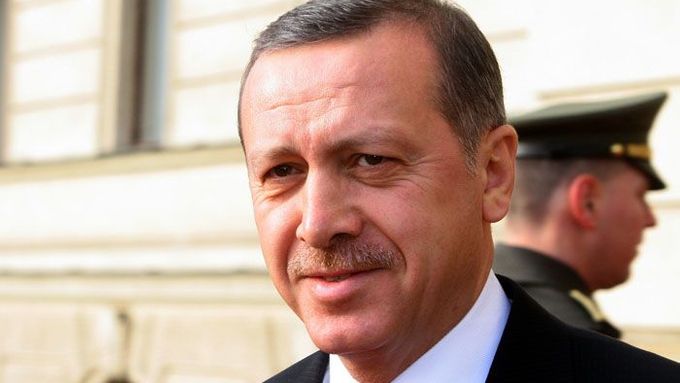 Turecký premiér Recep Tayyip Erdogan během své listopadové návštěvy Prahy