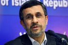 Popíral holokaust a tepal do Izraele. Ahmadínedžád chce být znovu prezidentem Íránu