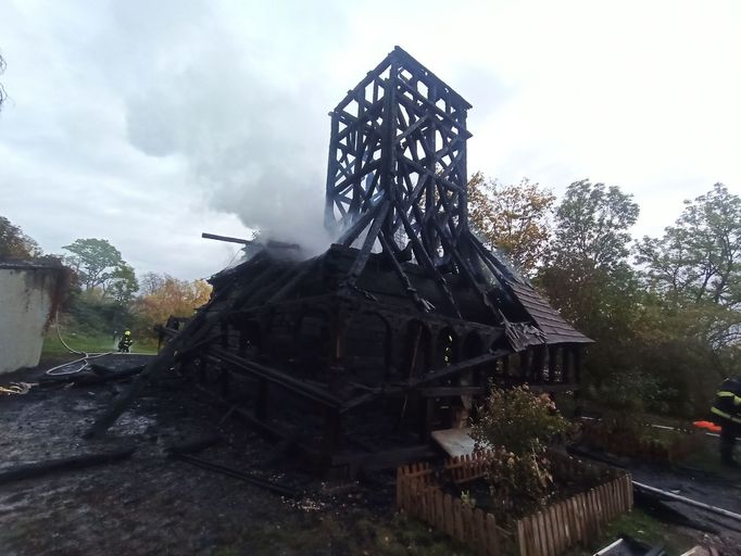 Požár kostela sv. Michaela v zahradě Kinských