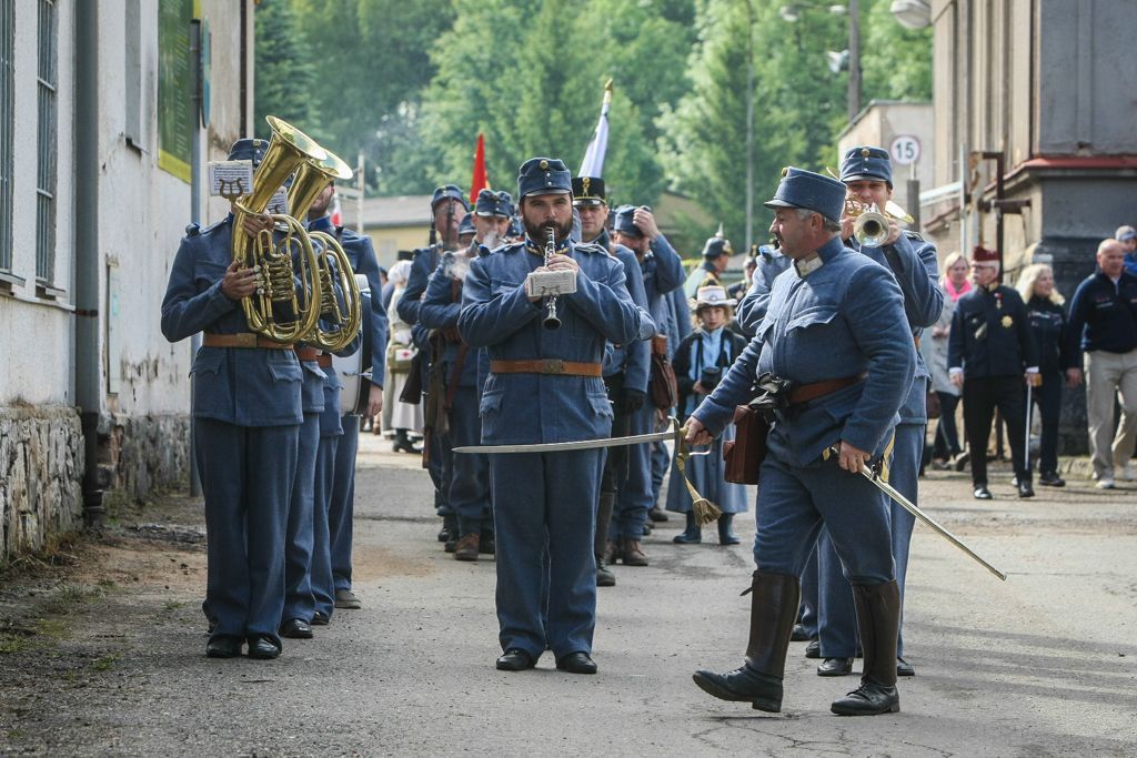 Vojenské manévry v Benešově