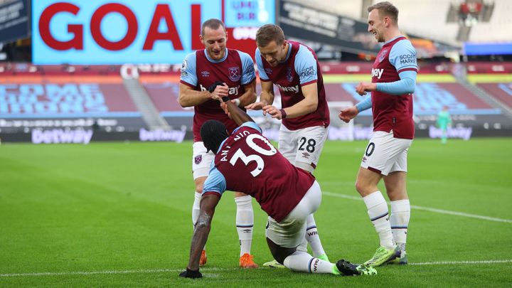 Tajemná nová role Součka. Přišel o parťáka a apeluje na West Ham: Postavte mu sochu; Zdroj foto: Reuters