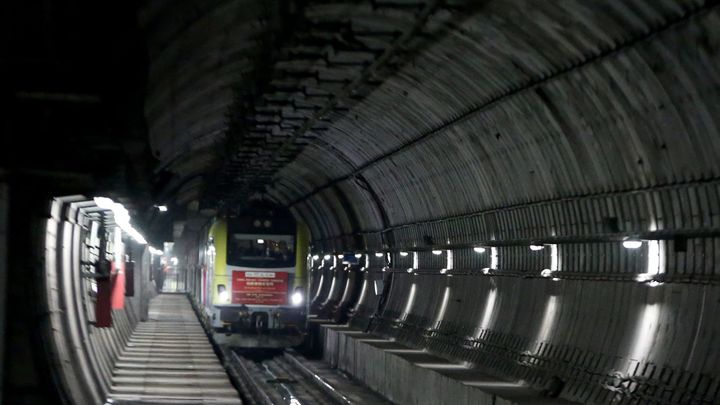 Obří 25 km dlouhý tunel mezi Prahou a Berounem opět ve hře. Vyplatí se, říká studie