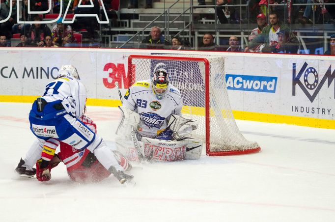 TELH, Třinec-Brno: Tomáš Malec (71) a Martin Falter