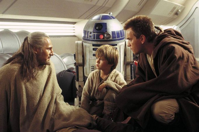 Jake Lloyd jako Anakin Skywalker.