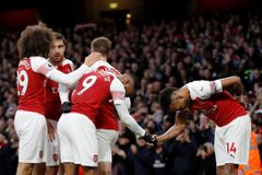 Arsenal třemi góly ve druhé půli otočil šlágr s Tottenhamem a natáhl úžasnou sérii
