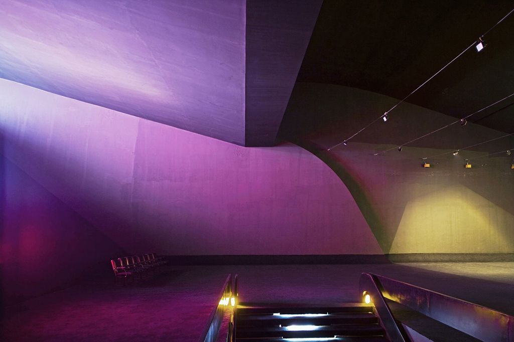 Oscar Niemeyer - Brasília - Panteon