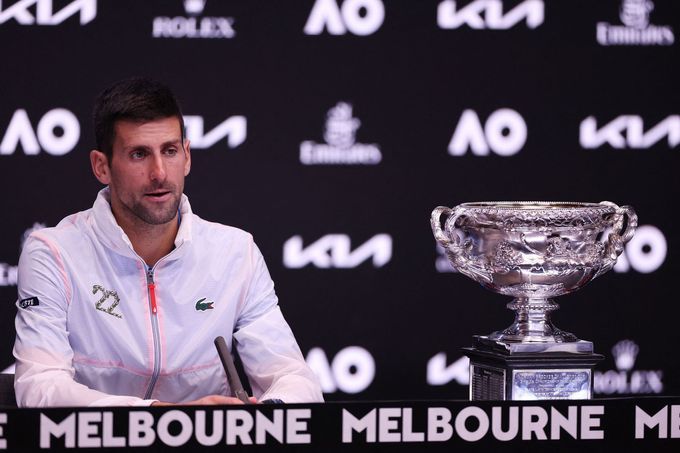 Novak Djokovič při tiskové konferenci na Australian Open