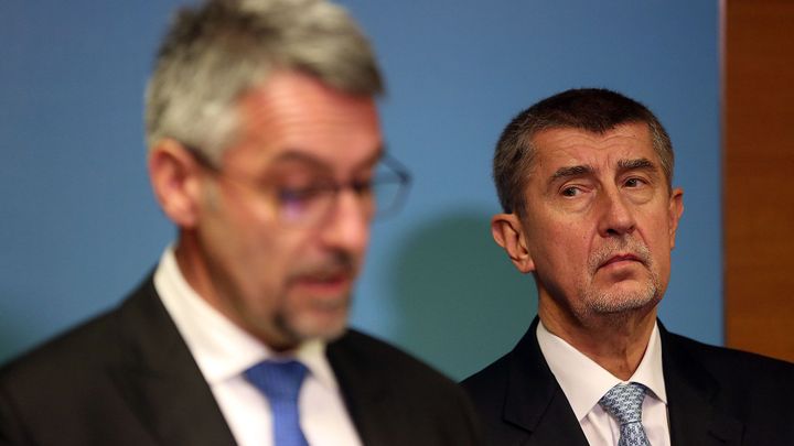 Babiš věděl, že se změna pravomoci parlamentu chystá. Metnarovi zadal předložit návrh