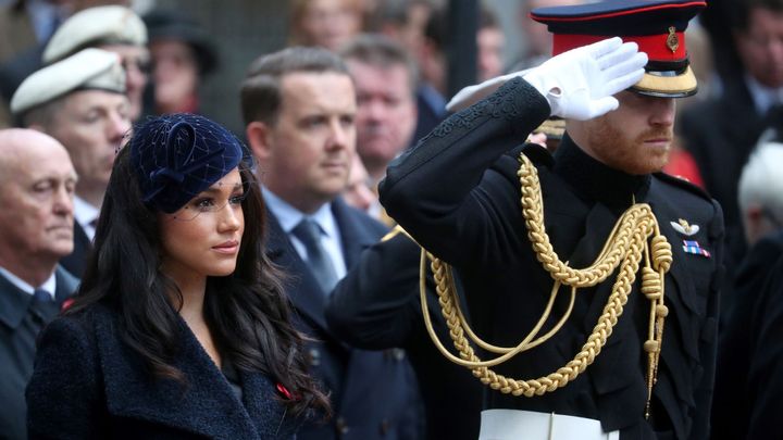 Harry a Meghan se vzdají své role v královské rodině. Chtějí pracovat a být nezávislí