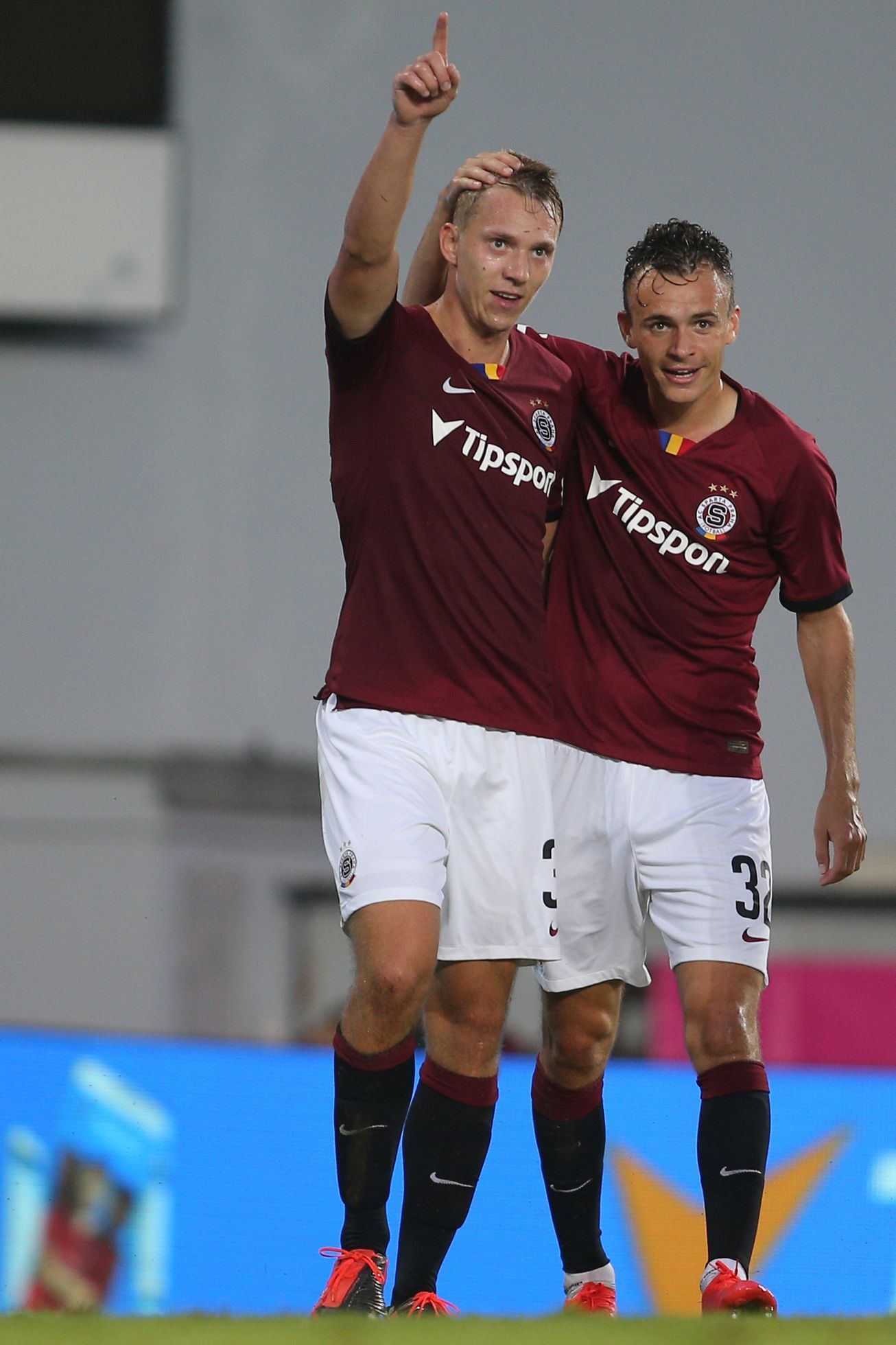 Lukáš Juliš slaví gól v zápase 2. kola F:L Sparta - Olomouc