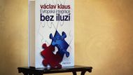 Bude se křtít jejich bible. Tohle je její maketa.