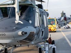 Víceúčelové vrtulníky UH-1Y Venom na základně v Náměšti nad Oslavou.