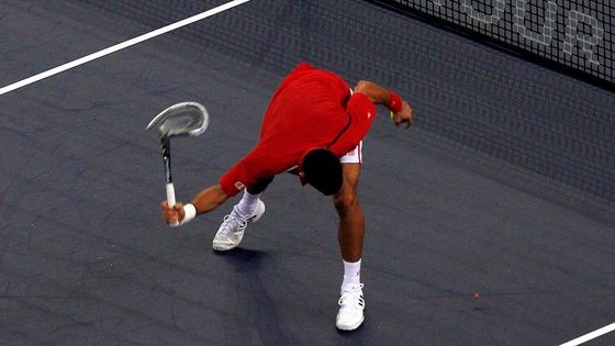 FOTO Strhující válka Novak vs. Andy. Z raket lítaly třísky