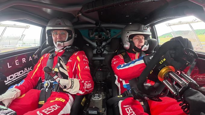 Filip Salač si vyzkoušel jízdu v Lamborghini týmu Mičánek Motorsport powered by Buggyra